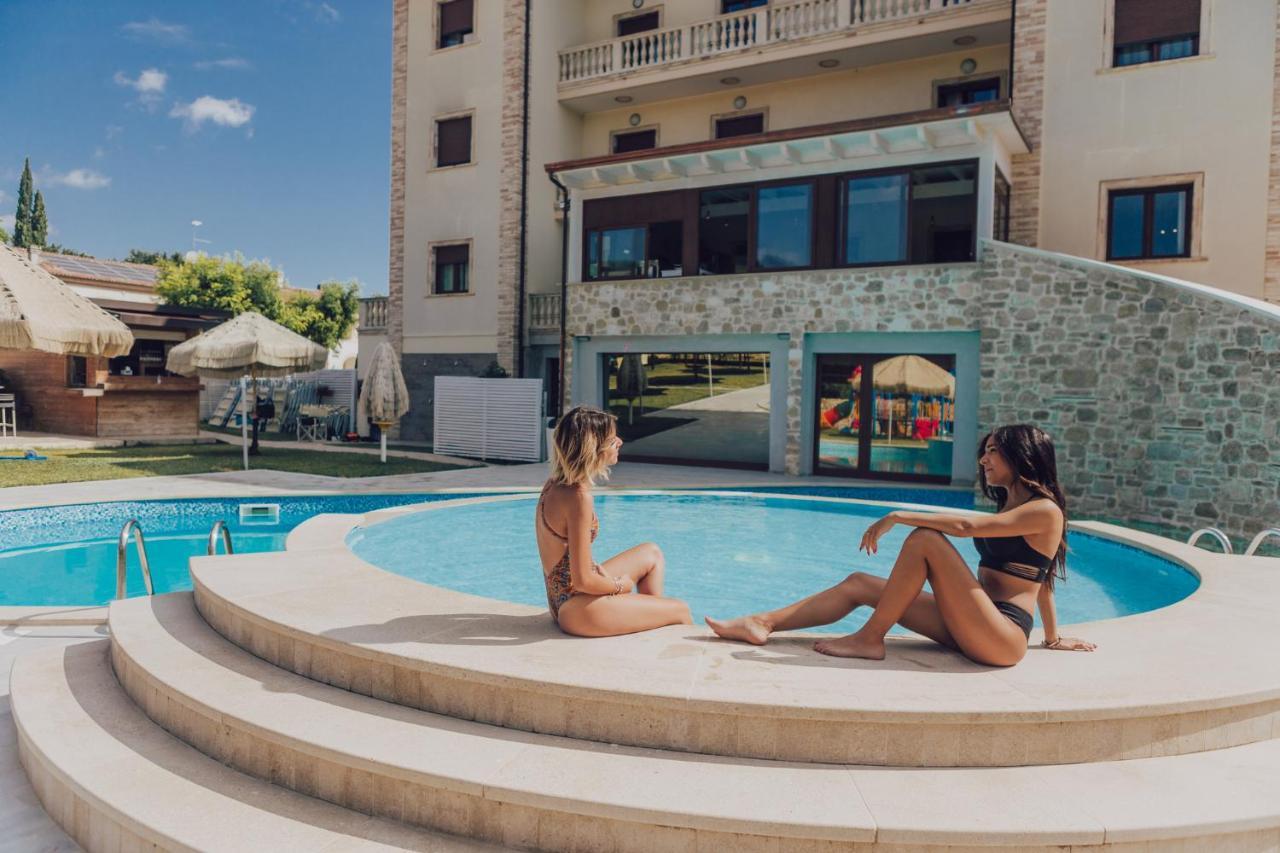 Halanus Hotel And Resort Alanno Exterior photo